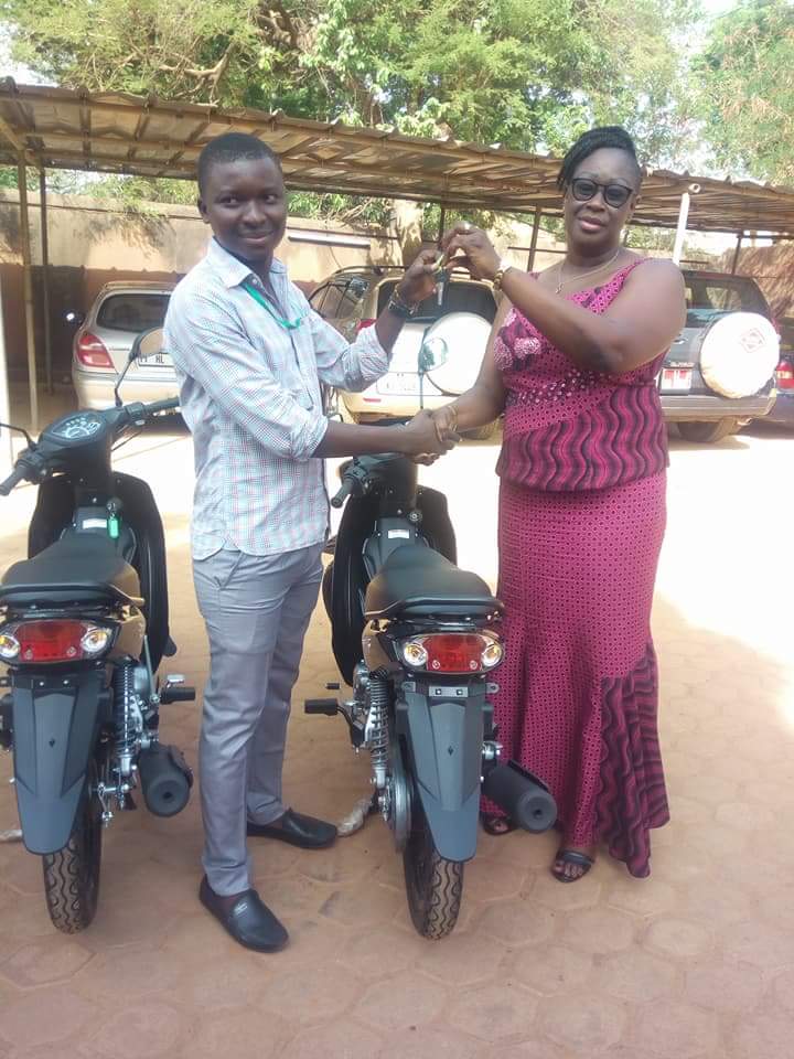 BBDA – CFAO: LE PARTENARIAT A PERMIS DE DOTER LES AGENTS RECOUVREMENT DU BBDA EN MOTOS.