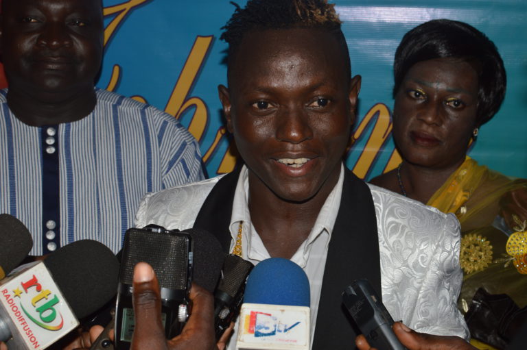 MUSIQUE : Nouvelle album « ZONK MALGUIN ZONKÉ » de l’artiste Johnem, l’espoir de la musique Zaoré et burkinabè.