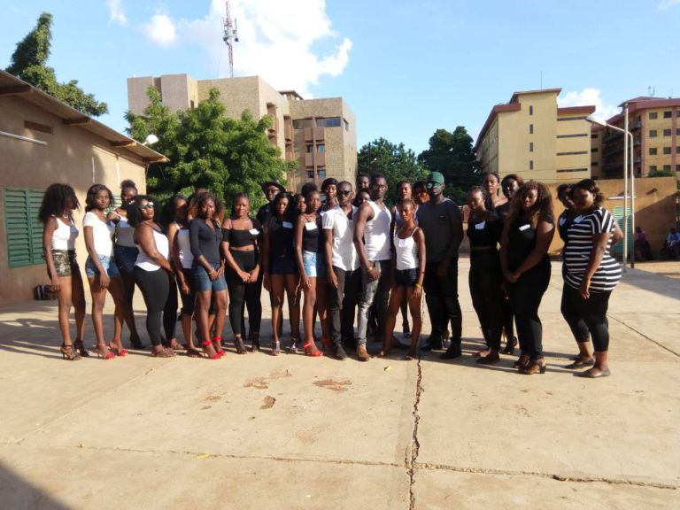 Mode : Casting de mannequins mixtes de l’agence Black Élégance.