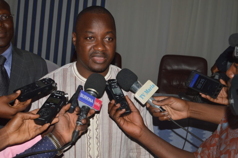 SIAO 2018 : « Tout est fin prêt » pour accueillir l’événement, selon le Ministre en charge de l’artisanat, Harouna KABORÉ.
