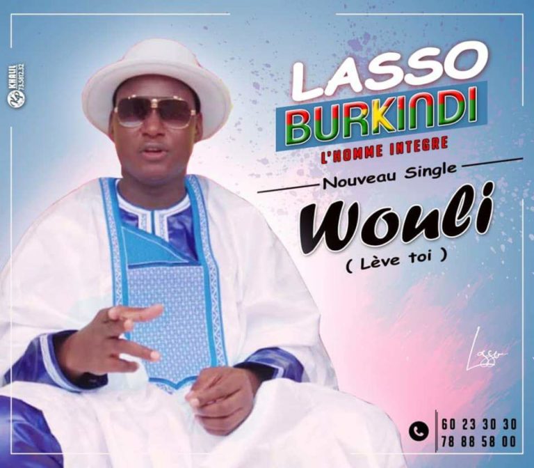 Show-biz : Lasso Burkindi sort son nouveau single « WOULI » ou « lève toi » qui annonce son album.