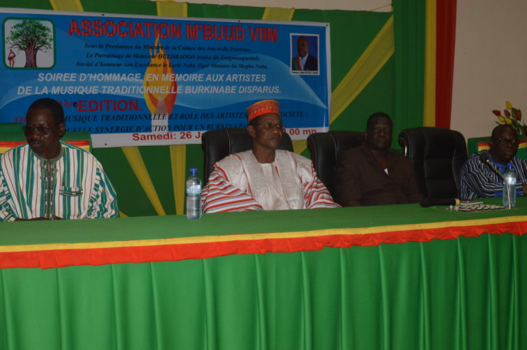Soirée d’hommage en mémoire aux artistes de la musique traditionnelle burkinabé disparus.