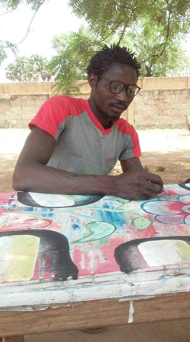 PEINTURE: Moussa Sawadogo, le sculpteur peintre et designer.