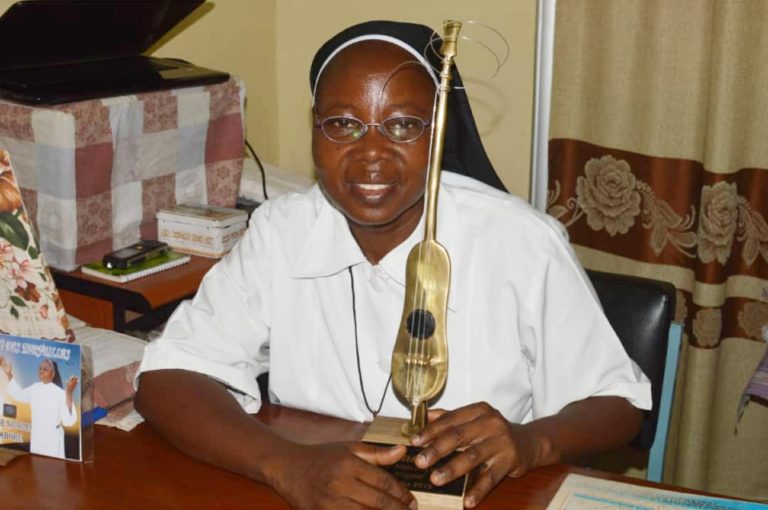 MUSIQUE: Entretien avec le Kundé de la meilleure chanson religieuse et pionnière de la musique religieuse, la Sœur Nicole Kaboré.