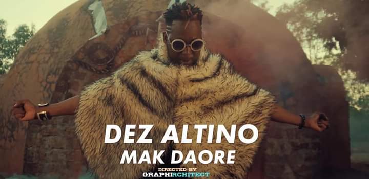 NOUVEAU CLIP DE DEZ ALTINO: « Mak Daoré » bat son plein sur sa chaîne Youtube ( à voir et revoir).