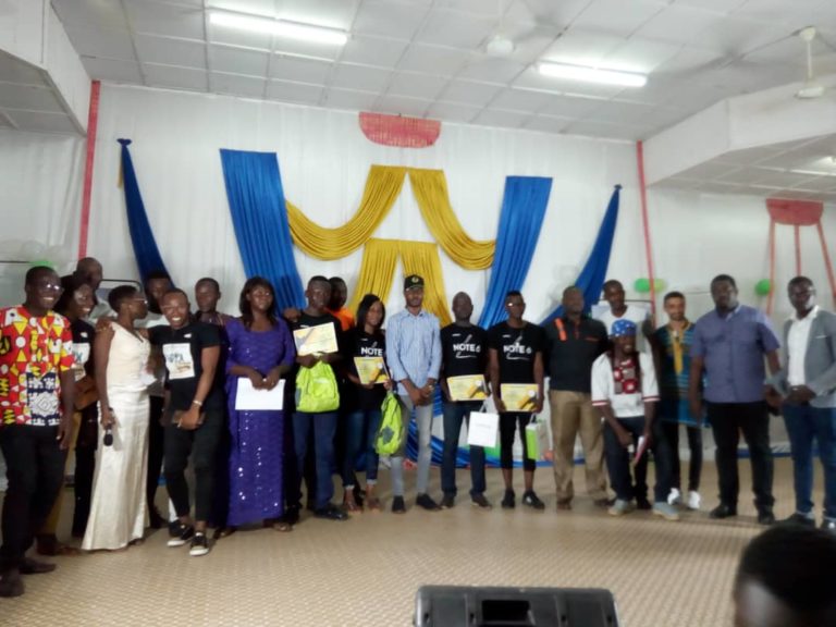 MUSIQUE: Finale du concours de musique « La voix d&rsquo;or », Marcus Sawadogo champion.