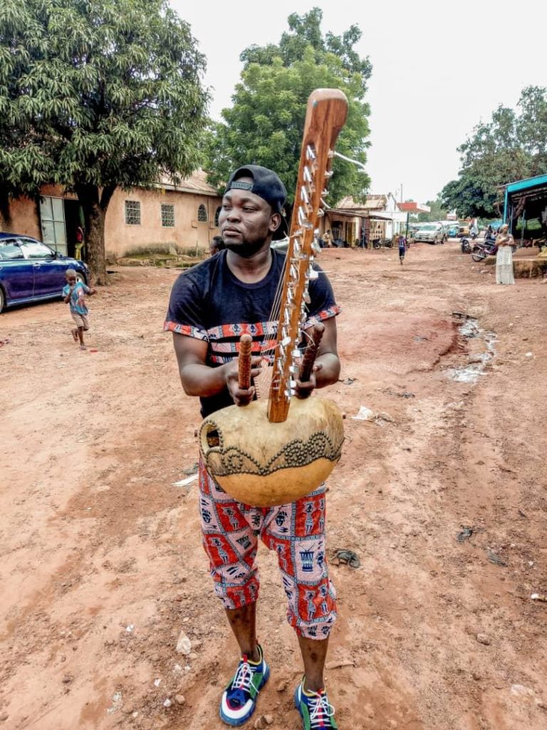 INTERVIEW: L’artiste SAGA DEN, une fierté pour les gourounssi.