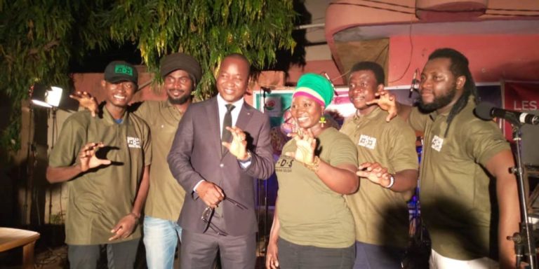 DEDICACE: « BURKINA SOLDATS » hymne à la victoire, un hommage rendu aux FDS.