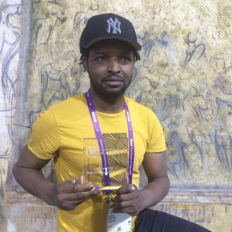 PEINTURE : Un clin d’œil sur Abdoul Kader Boly du Burkina