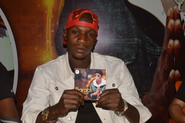 MUSIQUE : Le rappeur burkinabé Barack La Voix D’or signe son deuxième album «Mousso» MUSIQUE : Le rappeur burkinabé Barack La Voix D’or signe son deuxième album «Mousso»