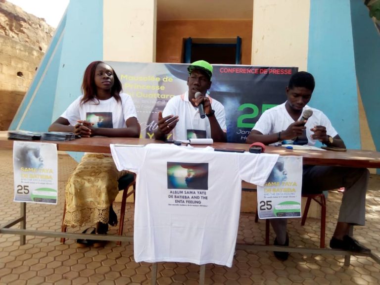 Conférence de presse pour le lancement du nouvel album de Batieba TRAORÉ
