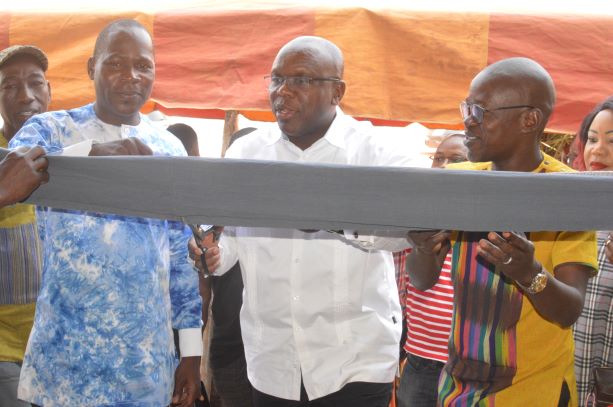Mode vestimentaire: Le styliste burkinabé Georges Dua ouvre officiellement sa boutique