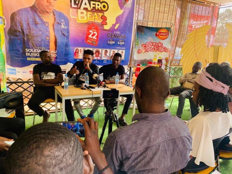 MUSIQUE: Cheezy vise le CENASA