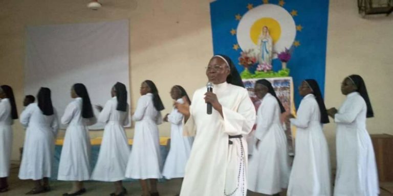 MUSIQUE: Et de six pour la sœur Nicole Kaboré