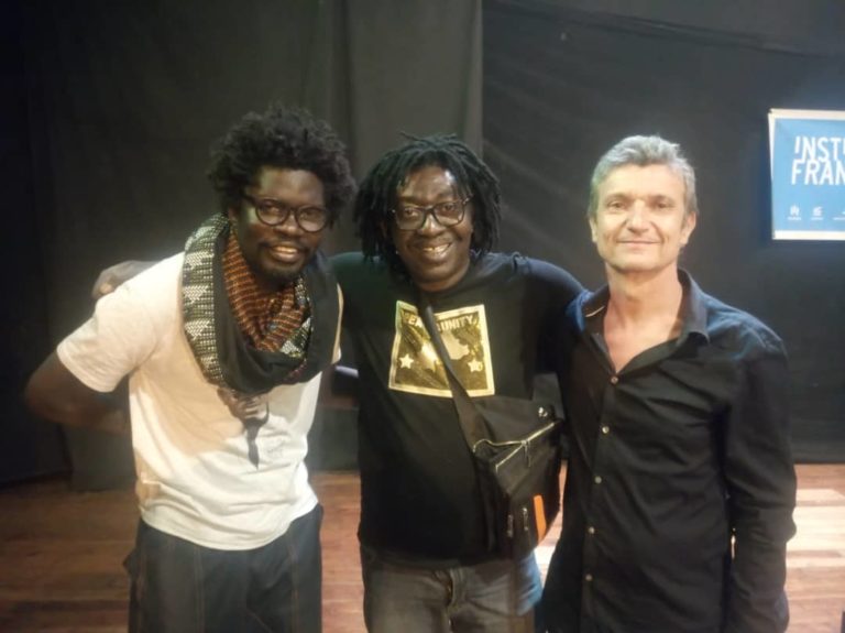 Spectacle « Extinction »: Le trio Dom, Mustapha et Kantala ont chanté pour la terre à Bobo-Dioulasso