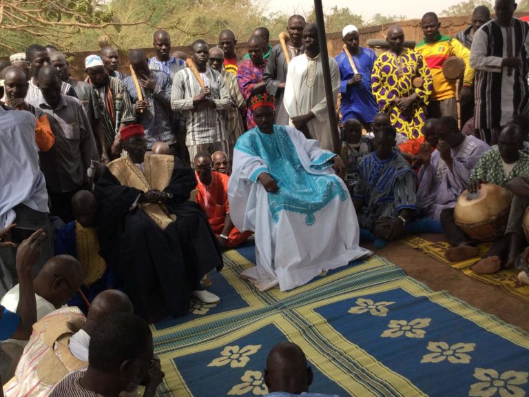 CULTURE : Sa Majesté Naaba Sigri de Boussouma a rendu une visite de courtoisie à Sa Majesté Naaba Kiba du Yatenga