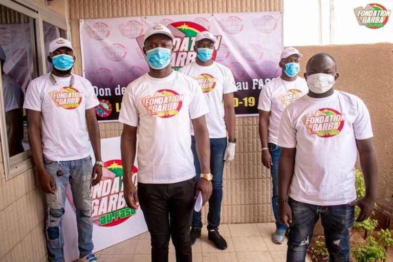 La Fondation « Garba du Faso » vole au secours de ses fidèles collaboratrices de Ouaga et de Bobo, en ces temps de corona virus !