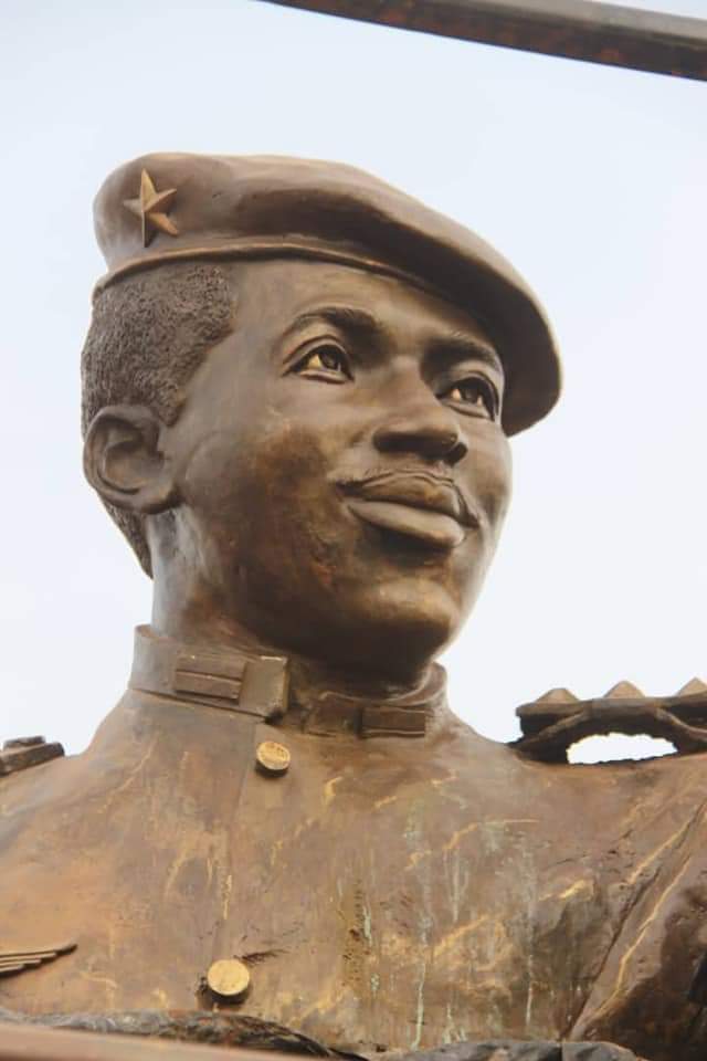 Dévoilement de la statue corrigée de Thomas Sankara et des 12 bustes de ses compagnons le dimanche 17 mai 2020