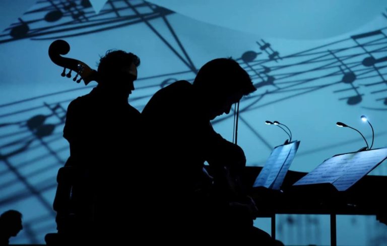 TRIBUNE: Le droit, pour protéger les artistes… !