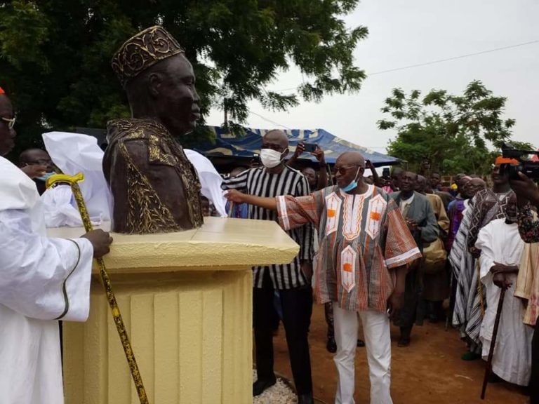 Royaume de Tenkodogo: La statue de Naaba Tigré, 27è souverain du royaume de Tenkodogo dévoilée