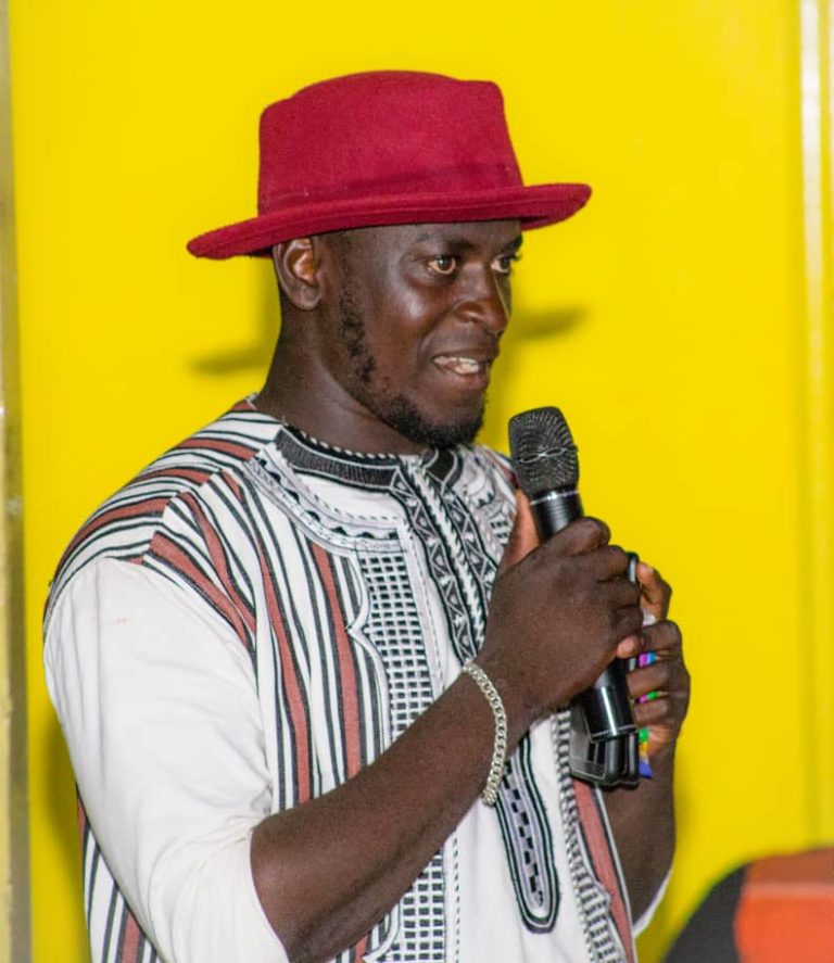 MANGA: A la découverte du styliste Daniel Kiswendsida Yaogo, promoteur de la « Semaine de la Sapologie »