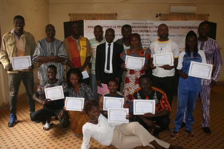 PROFESSIONNALISATION: L&rsquo;Espace Culturel Gambidi forme ses troupes locales partenaires