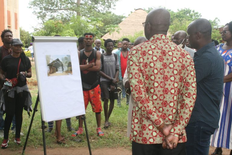 CDC LA TERMITIÈRE: La Construction d’un deuxième studio lancée par le ministre Sango