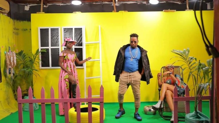 BRAND NEW: Dez ALTINO confirme son talent avec sa toute dernière œuvre « KABOGDÉ »