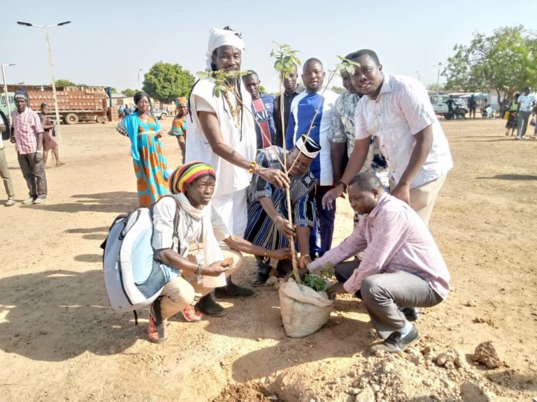 NAK 2020: SANA BOB symbolise le vivre-ensemble à travers une plantation d&rsquo;arbres sur le site des NAK
