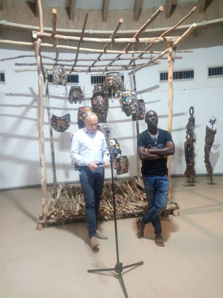 Vernissage à l’Institut français : Le Malien Abou SIDIBÉ magnifie la sculpture africaine