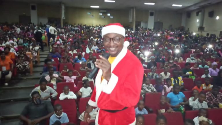 «Pizaroro devance le père noël», un spectacle de sensibilisation au profit des enfants face à la covid-19