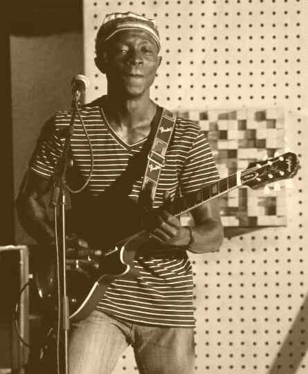 « On peut mentir dans plusieurs domaines mais pas dans la musique», Seydou Koita, guitariste burkinabè