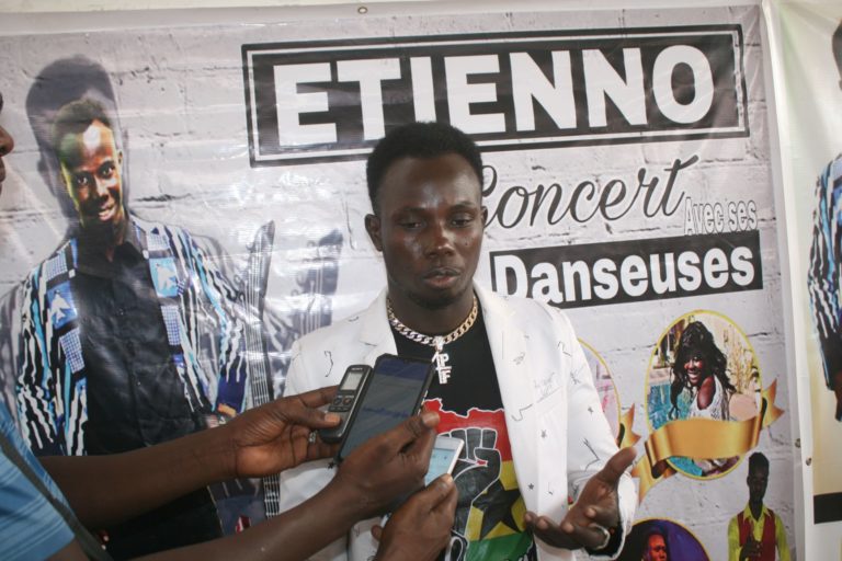 « Tenga Yellé »: le tout premier album de Etienno, présenté à la presse