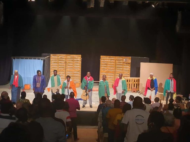THÉÂTRE : Au cœur des problématiques modernes avec « Terre ceinte »
