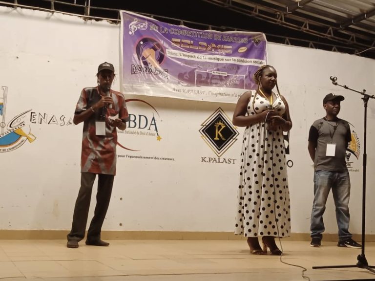 Compétition de Karaoké GOLD MIC : la deuxième manche des seizièmes de finale a battu son plein