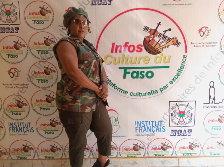 ENTRETIEN : « La femme artiste est comme toute autre femme », ZAARA, artiste musicienne burkinabè