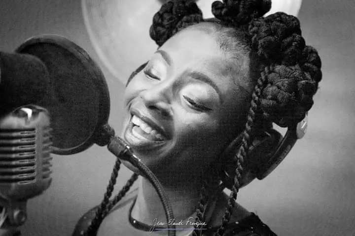 BRAND NEW: Kandy Guira dévoile, « Africa », son nouveau clip