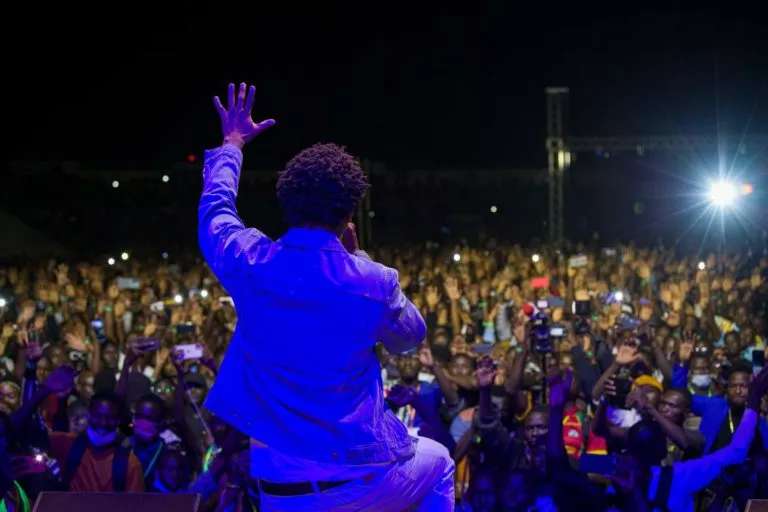 Musique au Burkina : Smarty réussi son pari au stade Issouf Joseph Konombo