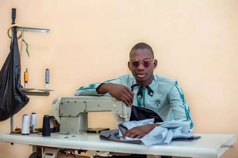 INTERVIEW : « j’ai la couture dans le sang », dixit le styliste HB Design