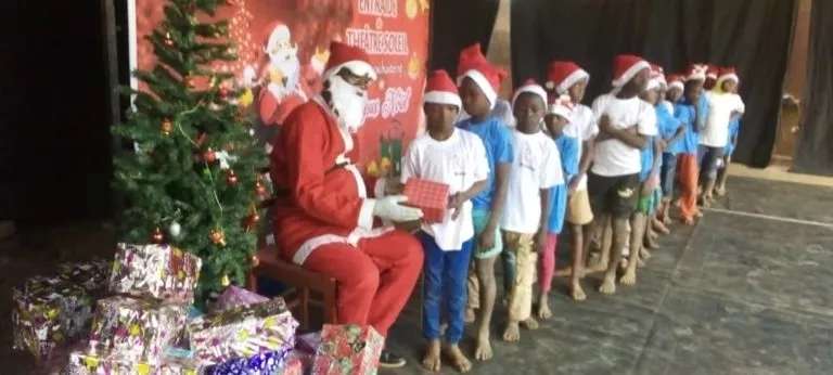 « Graines d’espoir »: le Théâtre Soleil anticipe la Noël pour les enfants