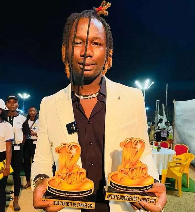12PCA 2021: l’artiste-musicien Kayawoto sacré vainqueur de l’édition