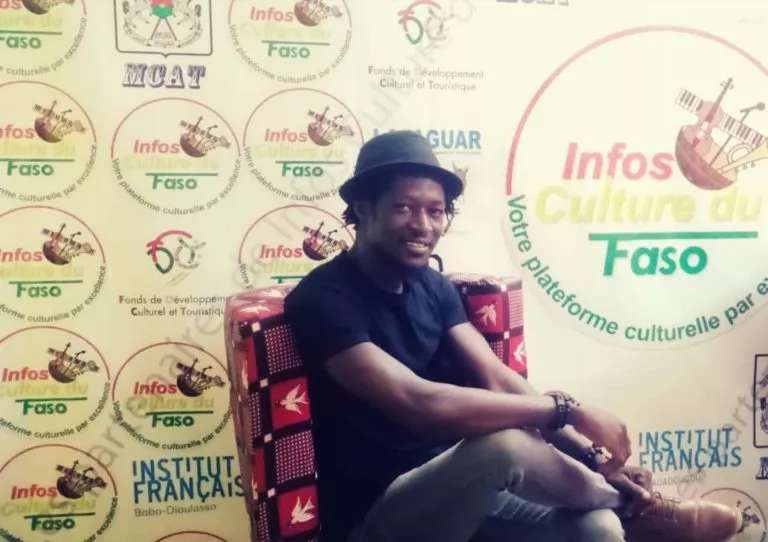 MUSIQUE : « il nous faut au moins une salle de spectacle de minimum 10.000 places, qui respecte les normes internationales », Massa DEME, artiste burkinabè