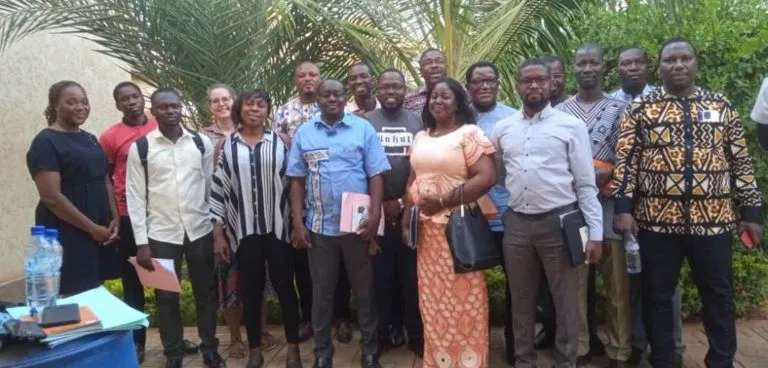 Suivi de projets financés dans le cadre du PAIC-GC: une mission de suivi du FDCT sur le terrain