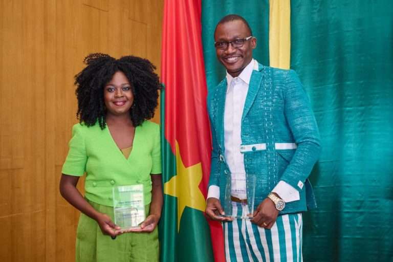 Prix Mokanda: Ombr Blanch et Roukiata Ouédraogo primés au Festival du livre de Paris