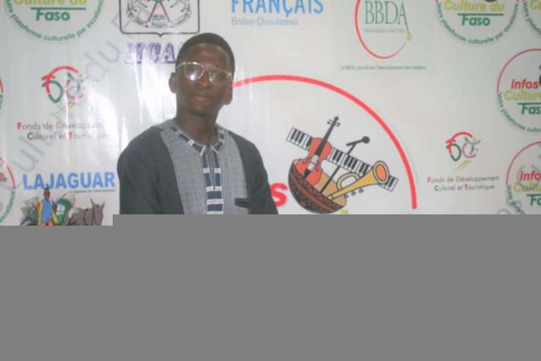 Arts plastiques: Félix Saoura ou l&rsquo;émergence d&rsquo;un talentueux artiste-peintre