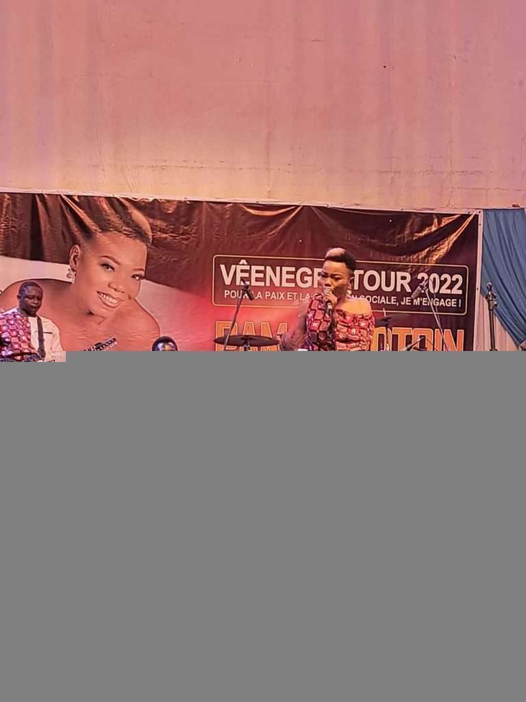 « Vêenegre Tour » de Pam Wendtoin: l’artiste donne de la voix du coté du CENASA