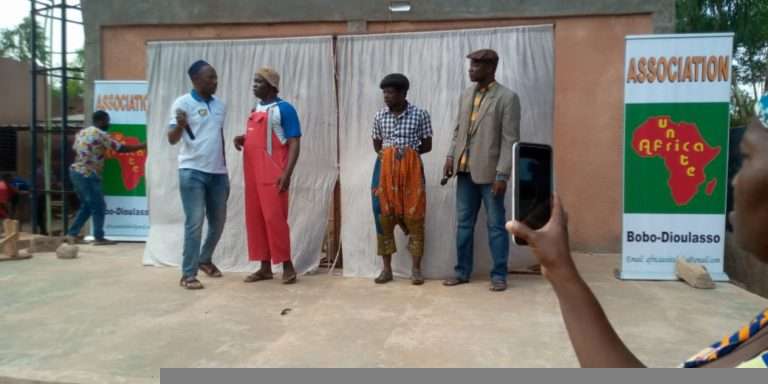 Sensibilisation des jeunes filles: l’association Africa Unite pose des jalons à travers un théâtre forum
