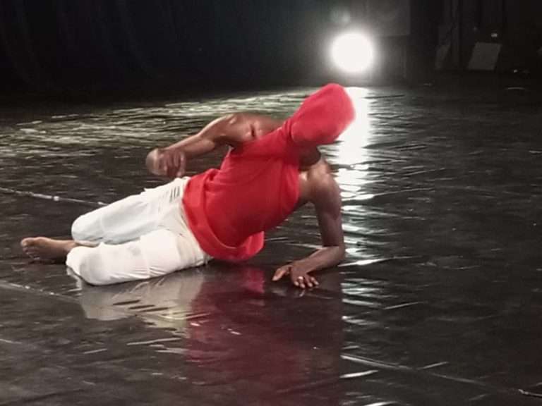 Chorégraphie: le spectacle « Remember » de Olivier Gansaoré appelle à un retour aux valeurs endogènes