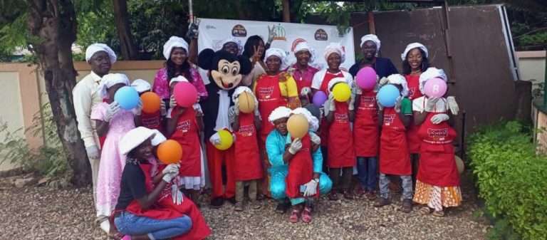 « En cuisine avec mon petit chef »: un atelier pour redynamiser la relation parent-enfant