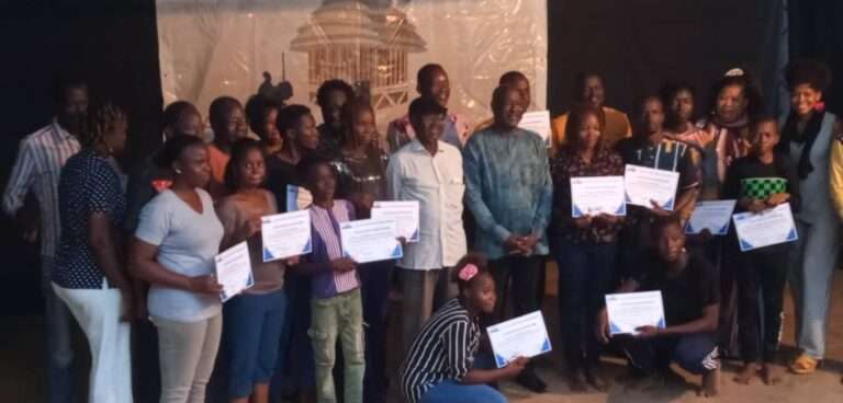 Acte 4 des ateliers Échos du temps: 12 jeunes initiés sur les bases du conte